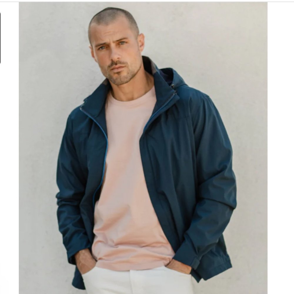 Men's Weatherproof navy size M hooded jacket